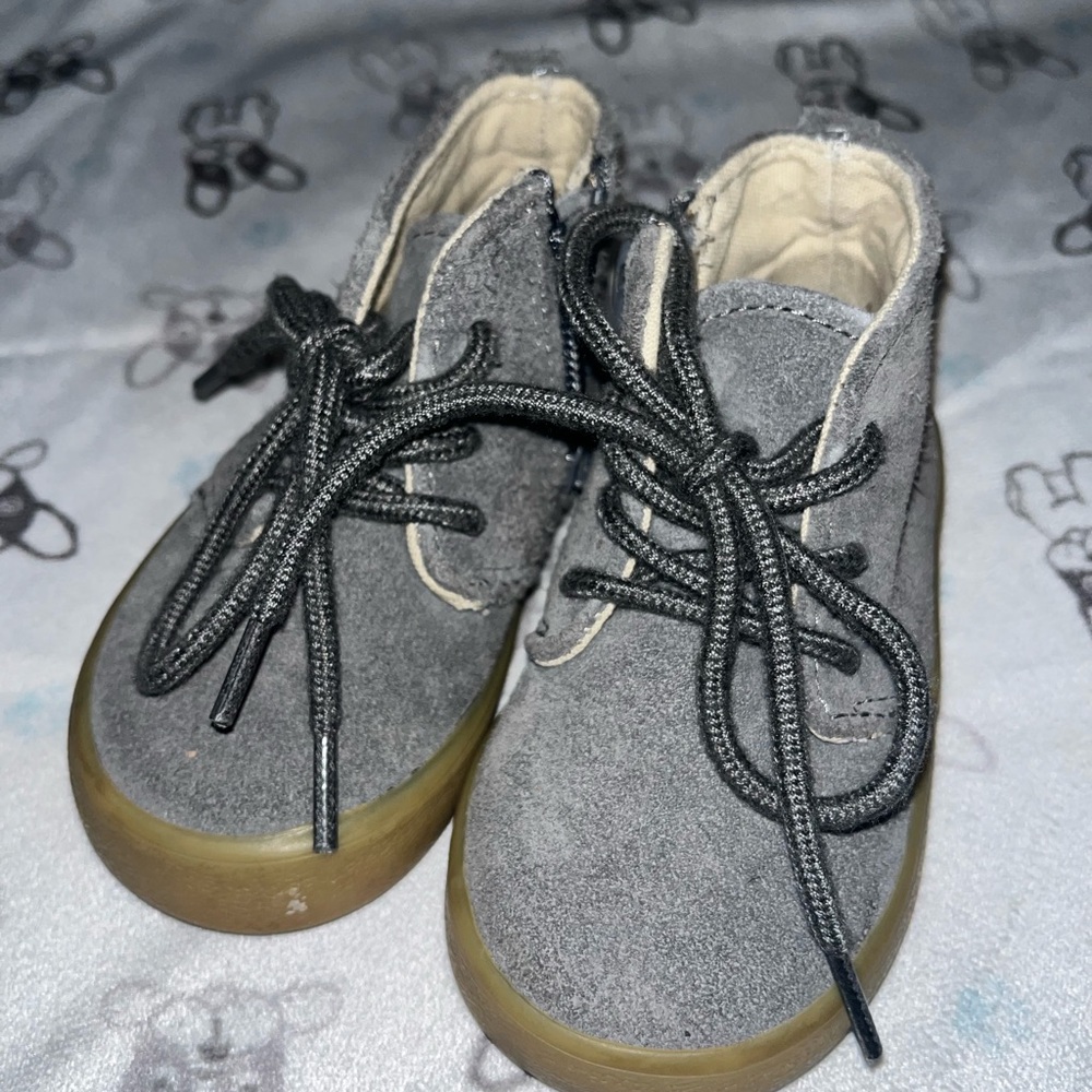 Baby gap suede dress boot / shoe